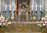 Kapitulos altoriaus tabernakulis ir antepedijus.
